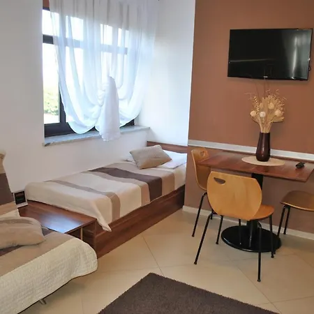 Dom Lub Z Widokiem Na Góry Wichrowe Wzgórza Z Basenem Brenna Ustroń