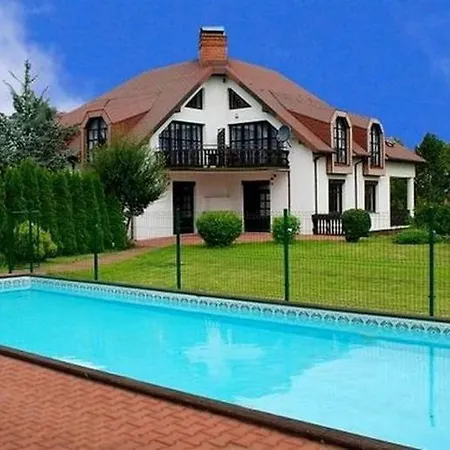 Dog Friendly Dom, Wichrowe Wzgorza Z Basenem Brenna