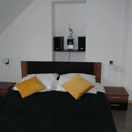 Dog Friendly Dom, Wichrowe Wzgórza Z Basenem Brenna