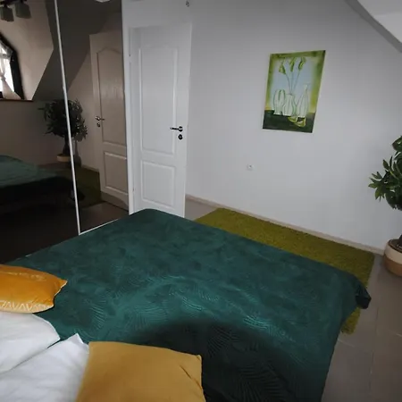 Dog Friendly Dom, Wichrowe Wzgórza Z Basenem Brenna Apartamento *