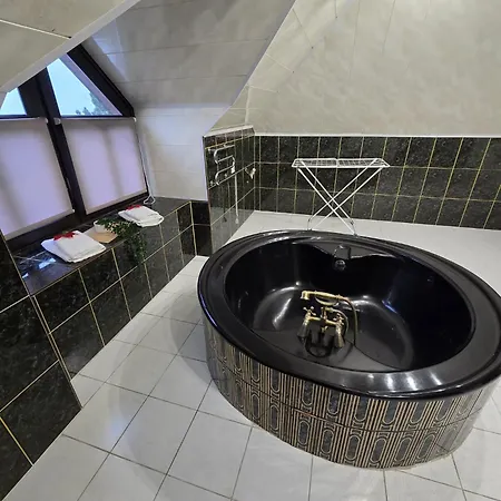 Dog Friendly Dom, Wichrowe Wzgórza Z Basenem Brenna *