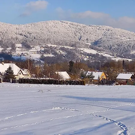 Апартаменты Dom Lub Z Widokiem Na Gory Wichrowe Wzgorza Z Basenem Brenna Устронь