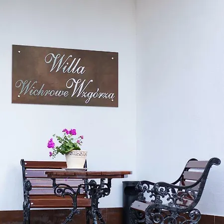 Dom Lub Z Widokiem Na Góry Wichrowe Wzgórza Z Basenem Brenna Apartament