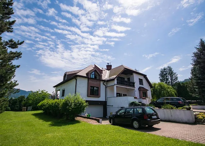 Dom Lub Z Widokiem Na Gory Wichrowe Wzgorza Z Basenem Brenna Апартаменты