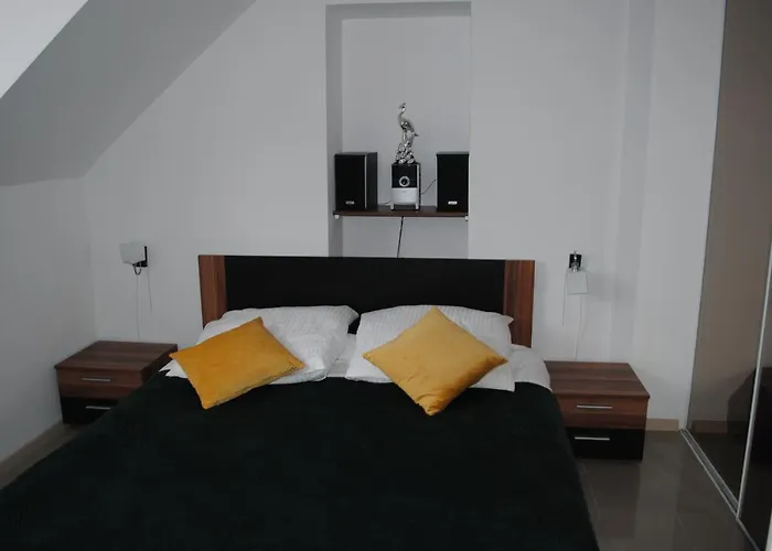 Dom Lub Z Widokiem Na Gory Wichrowe Wzgorza Z Basenem Brenna