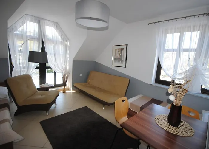 Dom Lub Z Widokiem Na Gory Wichrowe Wzgorza Z Basenem Brenna Apartment Ustron