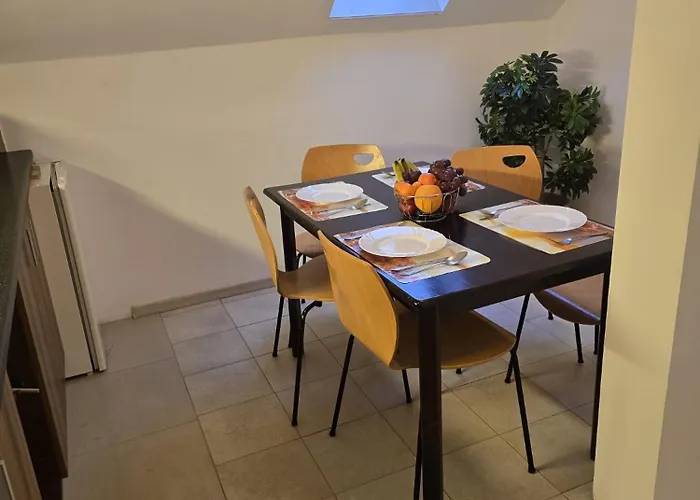 Dom Lub Z Widokiem Na Gory Wichrowe Wzgorza Z Basenem Brenna * Устронь