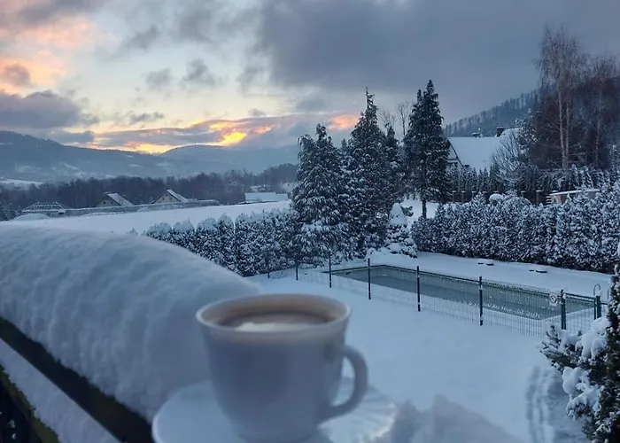 Dom Lub Z Widokiem Na Gory Wichrowe Wzgorza Z Basenem Brenna